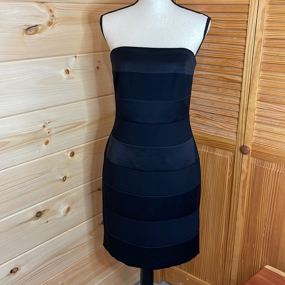 White House Black Market strapless black striped mini dress - size 6